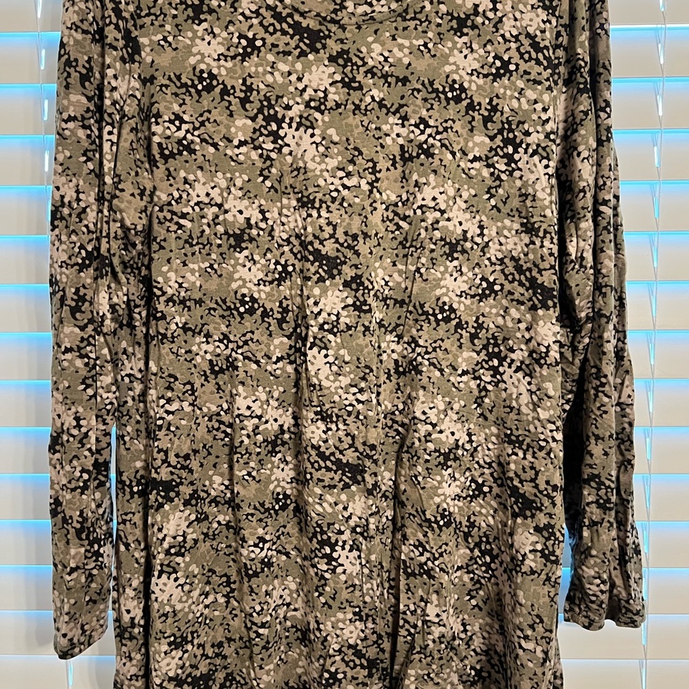 Floral Patterned Long Sleeve Top